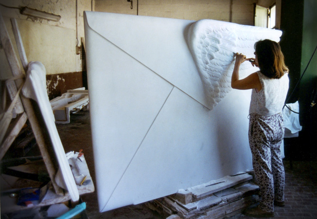 Silvina-Spravkin-Pietrasanta-Sculpture-Airmail-Marble
