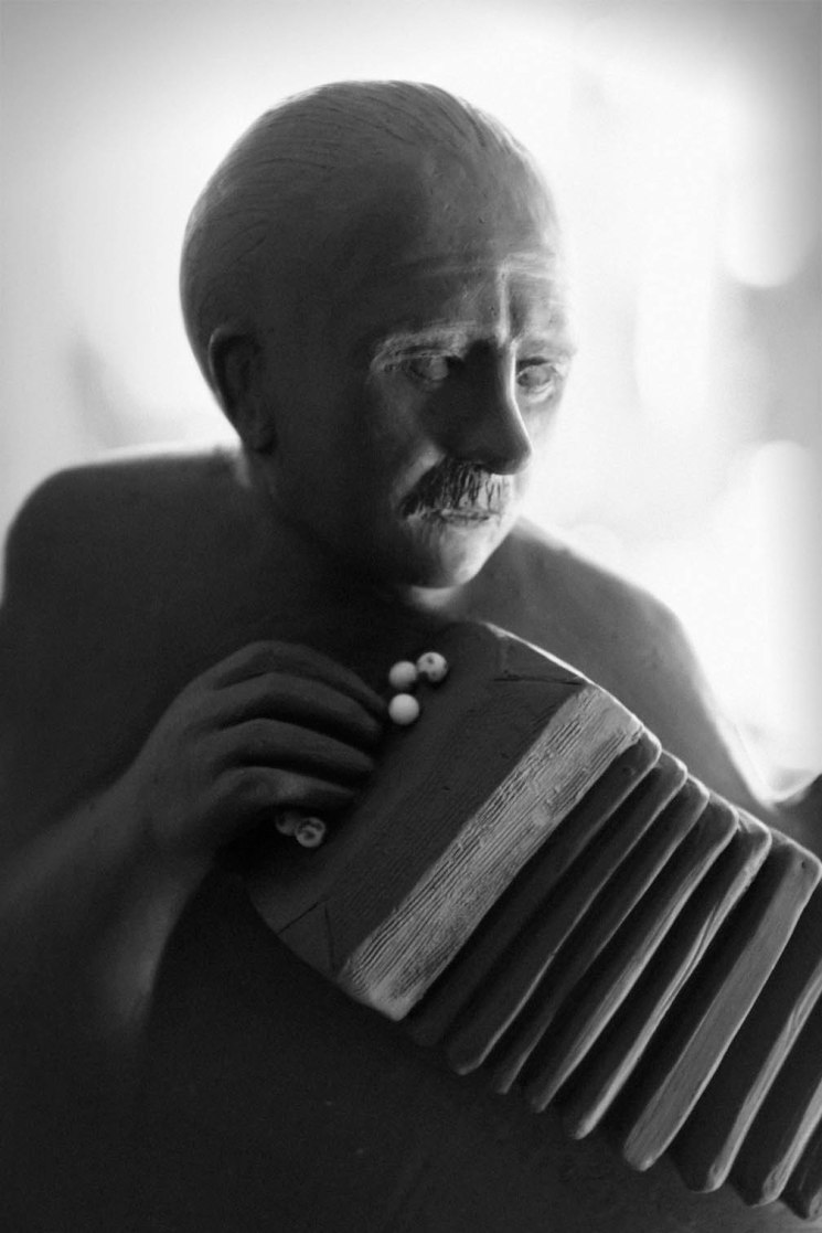 Silvina-Spravkin-Astor-Piazzolla-Scultura